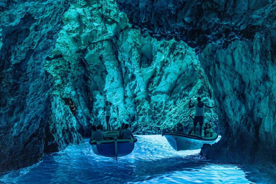 Split/Trogir: Blue Cave, Mamma Mia, Hvar and 5 Island Tour - Blue Cave on Biševo: beautiful, brief and weather dependent