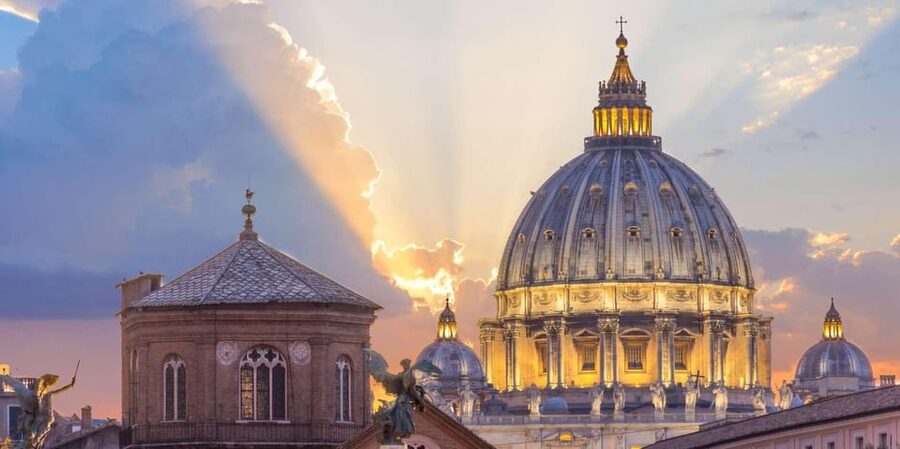 St. Peter’s Basilica Full Guided Tour with Vatican Grottoes - The Vatican Grottoes add a different mood
