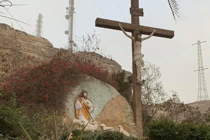 St Simon Monastery ,Cave Church , Garbage City and Coptic Cairo Private day tour - What private transport adds to four hours