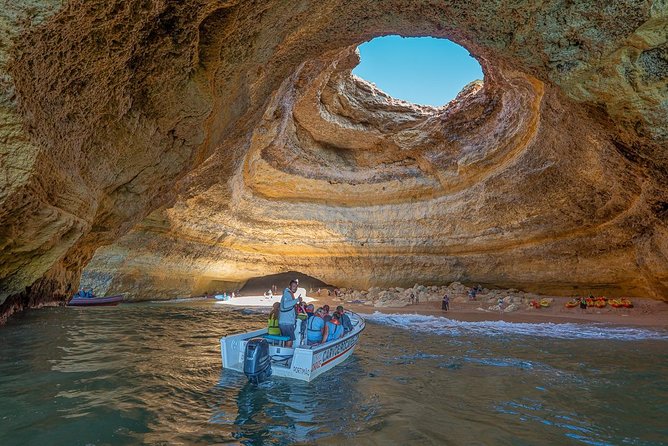 Superb Private caves tour with highly skilled skipper - What the skipper adds to the cave route