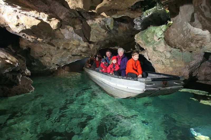 Swabian Jura: Entering the Wimsen Cave by boat - A boat ride into the source of the Zwiefalter Aach