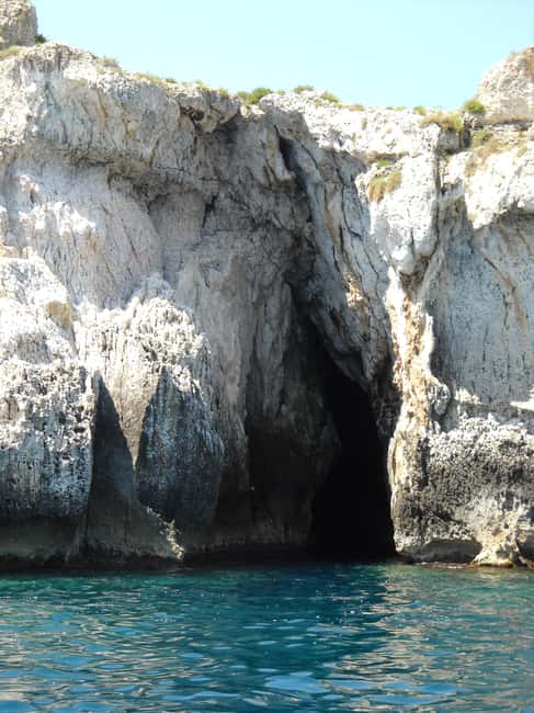 Syracuse: boat tour of sea caves and Ortigia, Papyrus Excursion - How much the $23 price buys you