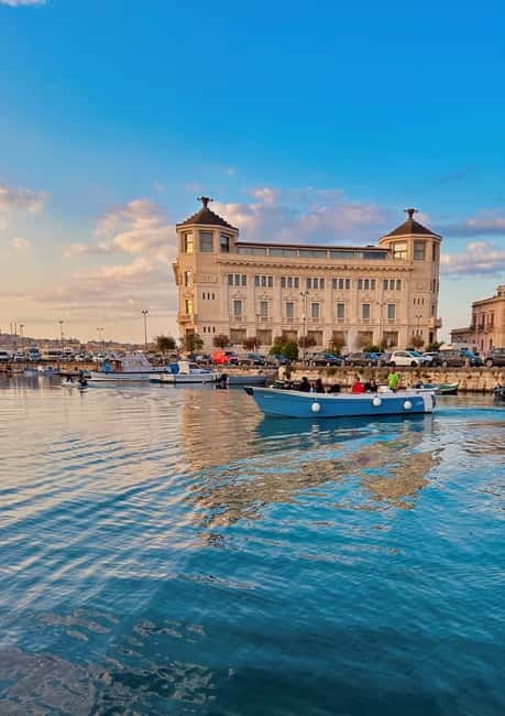 Syracuse: Ortigia Island & Sea Cave Boat Tour with Prosecco - Weather, comfort, and who should skip it