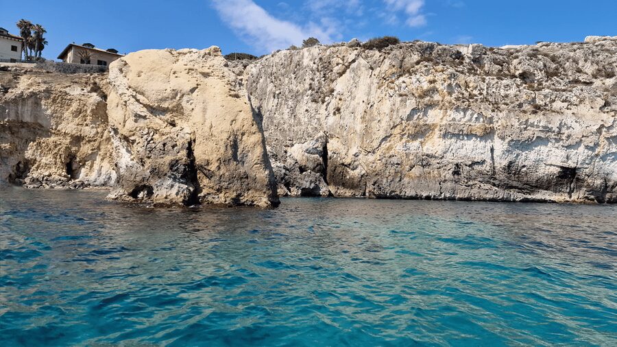 Syracuse:Snorkeling+Pillirina, Ortigia & sea caves boat tour - Swimming in turquoise water