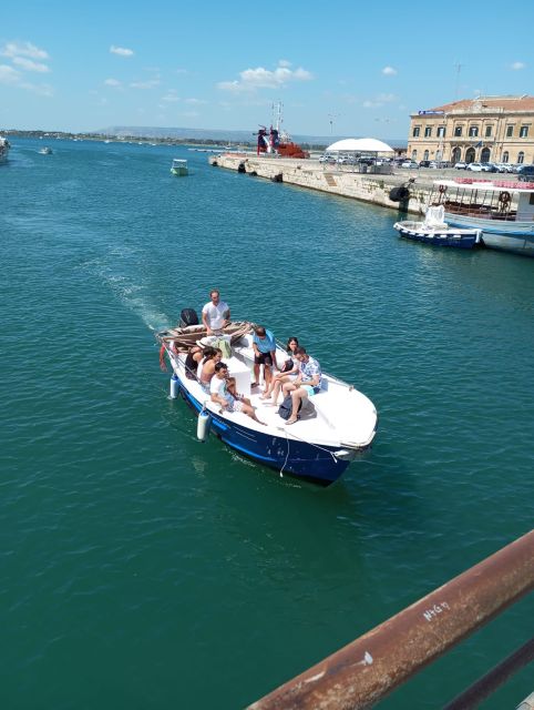 Syracuse:Tour Ortigia,caves with local skipper explanation - Starting at Via Senatore Giuseppe Maielli