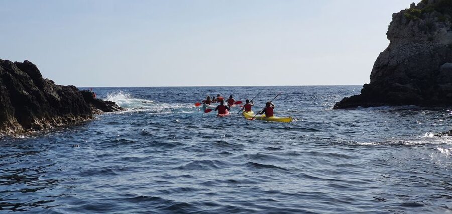 Taormina: Kayak Coastal Tour to Isola Bella and Blue Grotto - Getting to the beach from Taormina