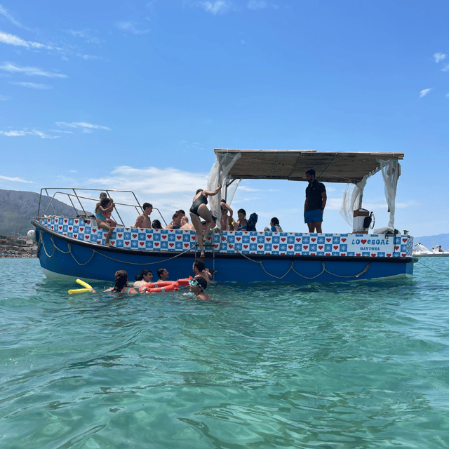 Terrasini: Boat Tour of the Terrasini Caves - Cala Rossa and the Sicilian aperitif
