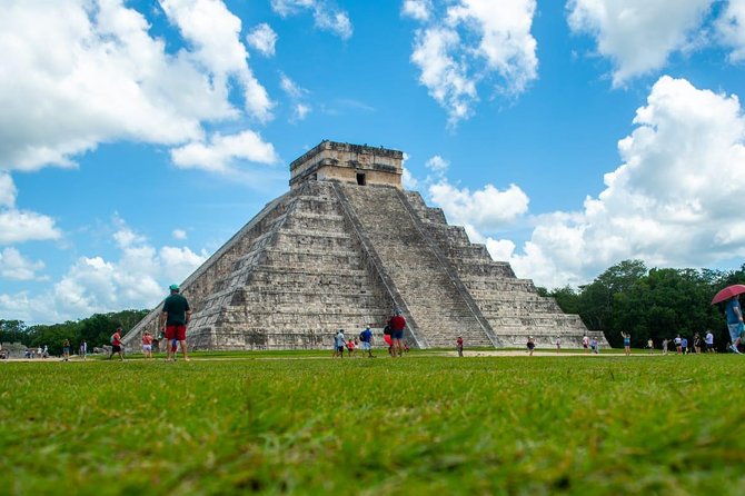 The best tour in Chichén Itzá, Valladolid and Cenote - Cenote Maya Park provides the cool-water break