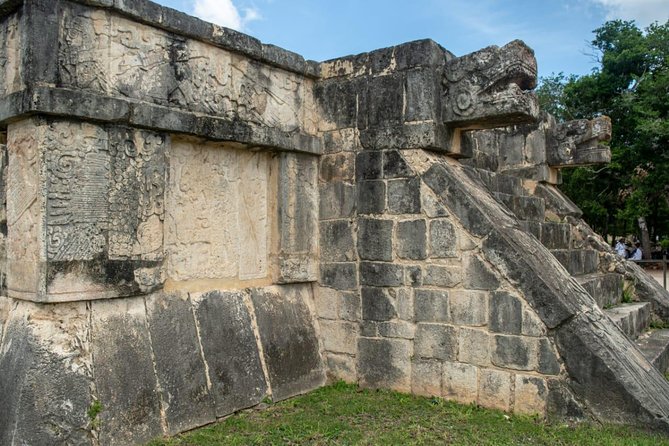 The best tour in Chichén Itzá, Valladolid and Cenote - Valladolid offers a quick look at the real town