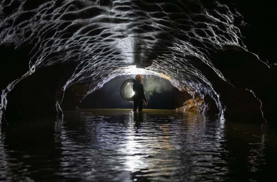 The Waitomo Experience : Okohua Glowworm Cave Tour - The glowworm passages are the quiet heart of the trip