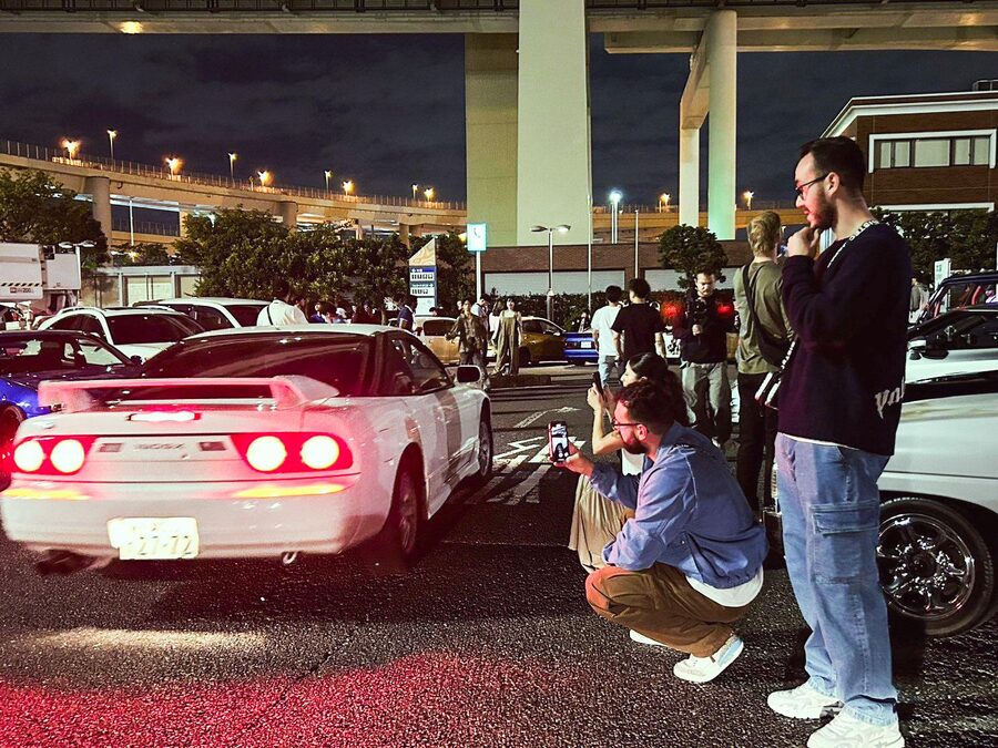 Tokyo: Legendary JDM CAR Daikoku Underground Meetup - The biggest risk: a quiet night or a closure