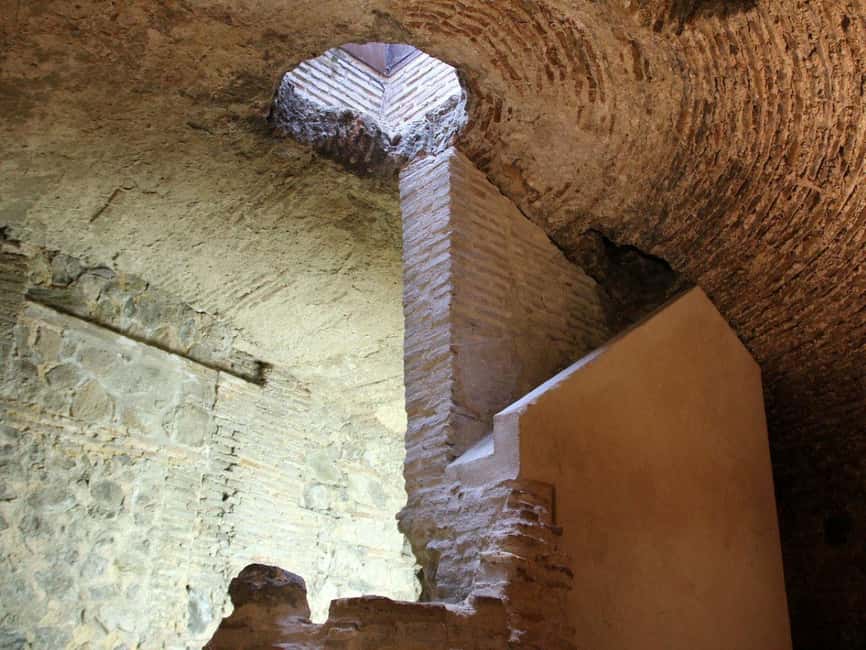 Toledo: Underground Guided Tour with Entry Ticket - My take on the 90-minute format