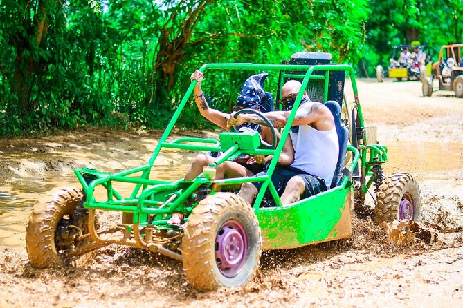 Tour In buggy from Punta Cana with Cenote - How the guides and group shape the day