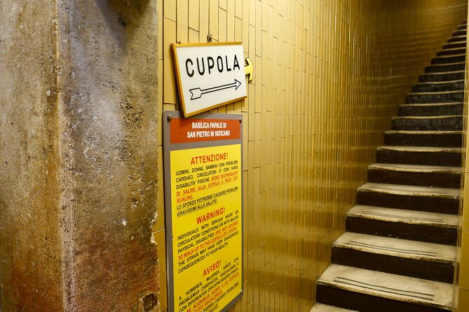 Tour of St Peter's Basilica with Dome Climb and Grottoes - Why the guide and headset matter