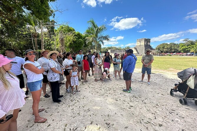 Tour to Chichen Itza-Tickets, food and cenote - Chichen Itza and the Maya ceremonial center