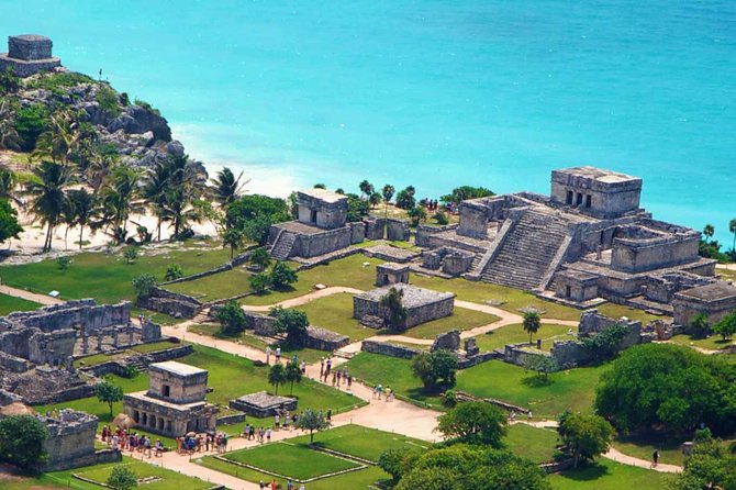 Tulum Akumal Snorkel Tour and 4 Cenotes Small Group All Fees Incl - Akumal snorkeling and the small-boat factor