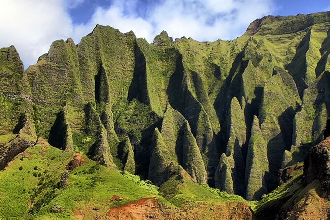 Ultimate Na Pali Coast Zodiac Boat Snorkeling and Sea Cave Tour - Lunch, equipment, and what to bring