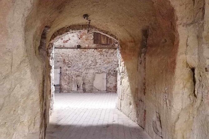 Underground Secrets of Belgrade - The Roman Well and the fortress below ground