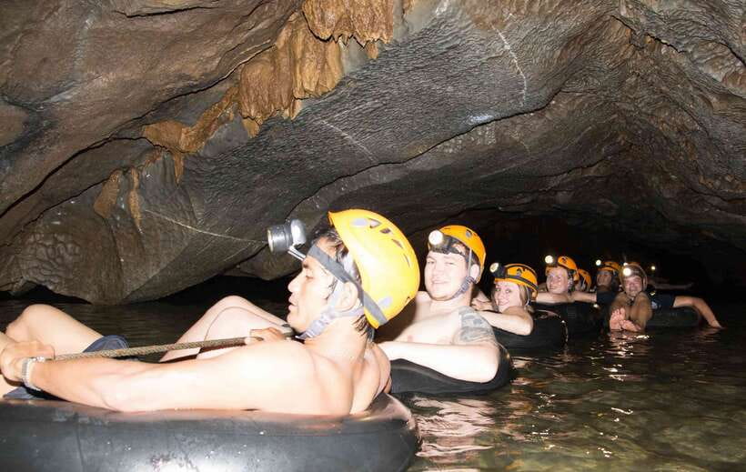 Vang Vieng: Kayaking & Cave Tubing with Zip Line/Blue Lagoon - Zip line or Blue Lagoon 1?
