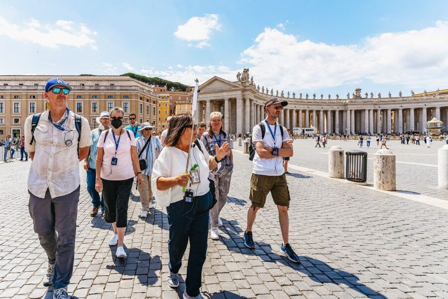 Vatican: St. Peter's Basilica, Square, Grottoes Guided Tour - The Papal Grottoes beneath St. Peter’s
