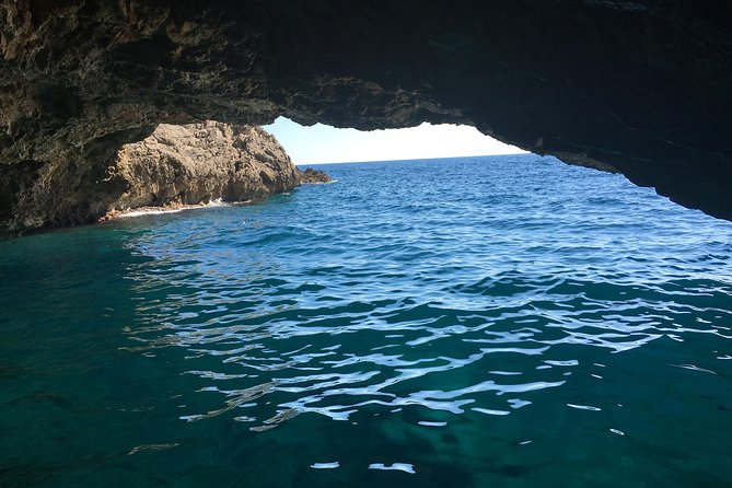 VIP Private Charter: Blue Cave & Lady of the Rocks (Flexible) - Boat comfort, speed, and safety
