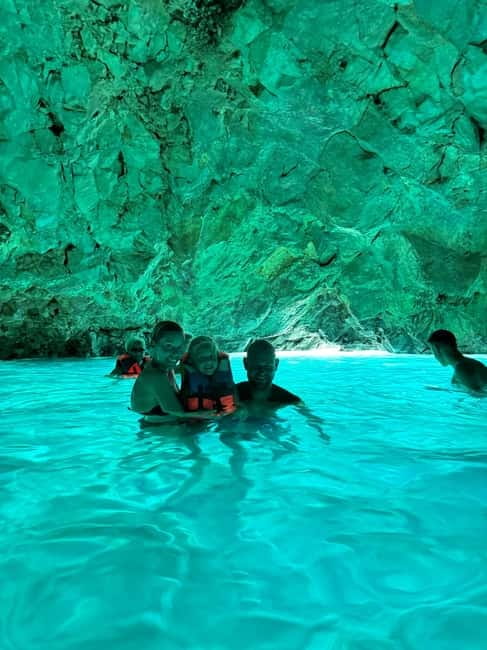 Vlora: Blue Cave and Grama Bay Full-Day Speedboat Tour - Meeting at Vlora promenade