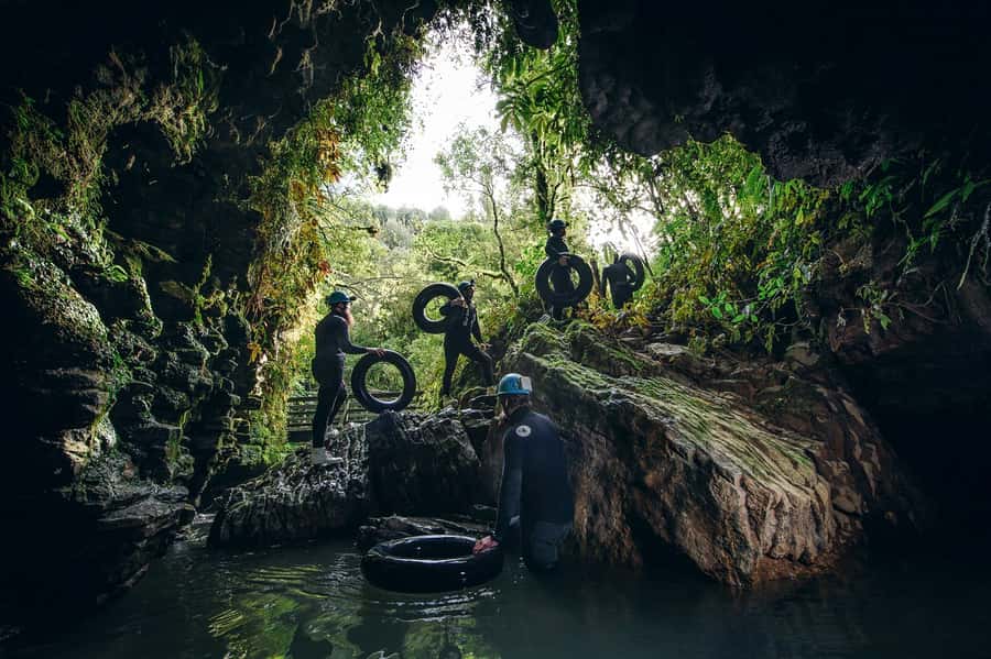 Waitomo Caves: Labyrinth Black Water Rafting Experience - Why this cave trip feels different