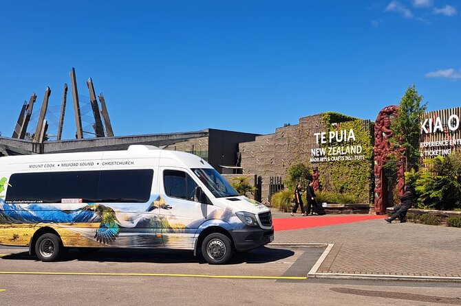 Waitomo Caves & Rotorua - Te Puia Small-Group Tour from Auckland - The return journey and the value of the guide