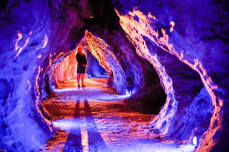 Waitomo Caves: Ruakuri Glowworm Cave Guided Walking Tour - Rock formations reward a slower pace