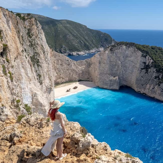 Zakinthos: Shipwreck Beach and Blue Caves Land and Sea Tour - Guides make a practical difference