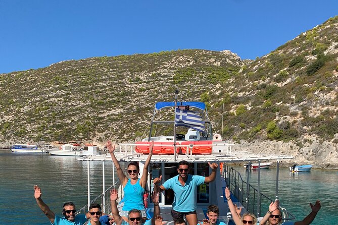 Zakynthos boat tour:Shipwreck& Local blue caves with 3 Swim Stops - The small details that improve the day