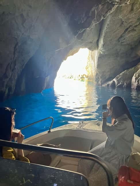 Zakynthos: Private Shipwreck & Blue Caves Tour by Land & Sea - Xigia and Makris Gialos add two different beach stops