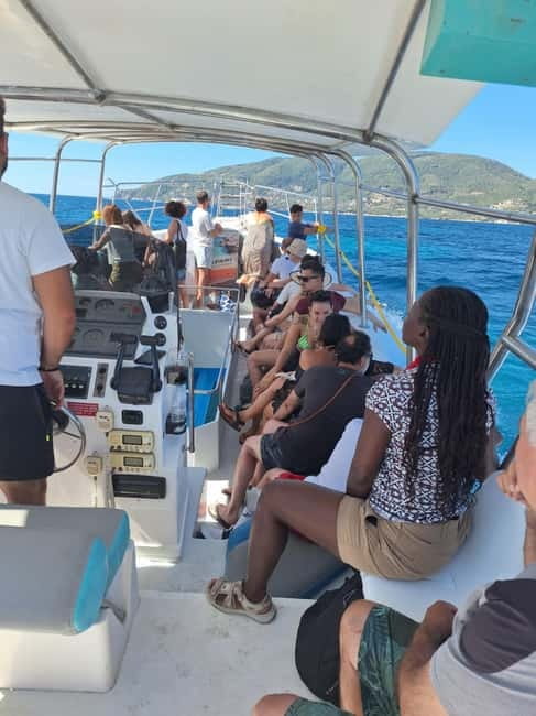Zakynthos: Turtle Spotting, Marathonísi & Keri Caves Cruise - Turtle watching in Laganas Bay