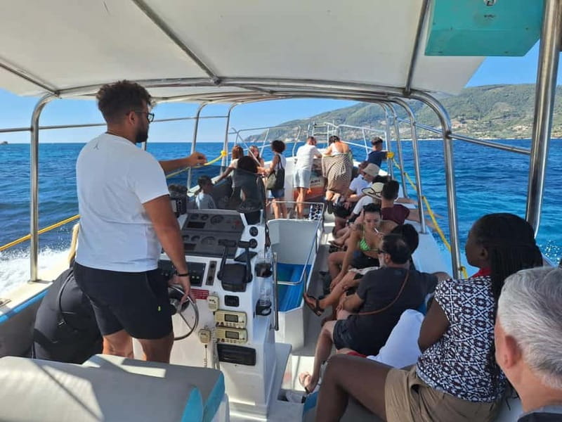 Zakynthos: Turtle Spotting, Marathonísi & Keri Caves Cruise - Finding the boat at Agios Sostis
