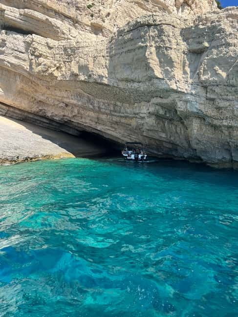 Zakynthos: Turtles, Marathonisi & Keri Caves Speedboat Tour - Searching for loggerhead turtles in the marine park